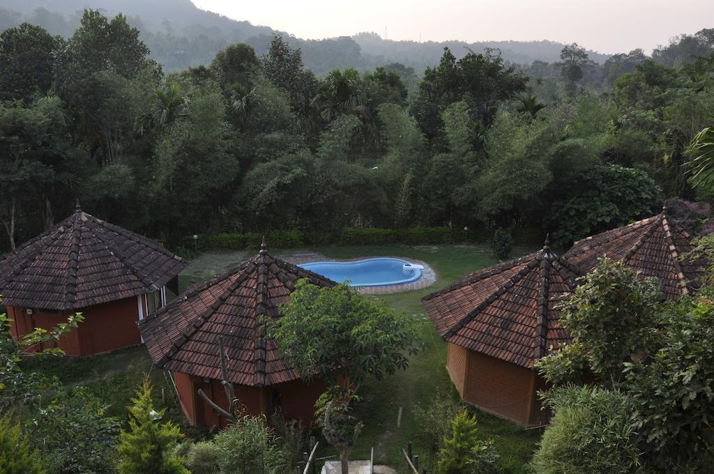 Sunbird Garden Resort Krishnagiri Exterior foto