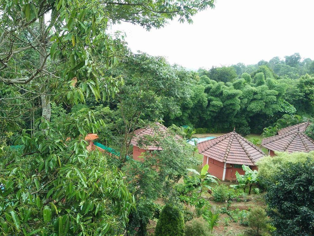 Sunbird Garden Resort Krishnagiri Exterior foto