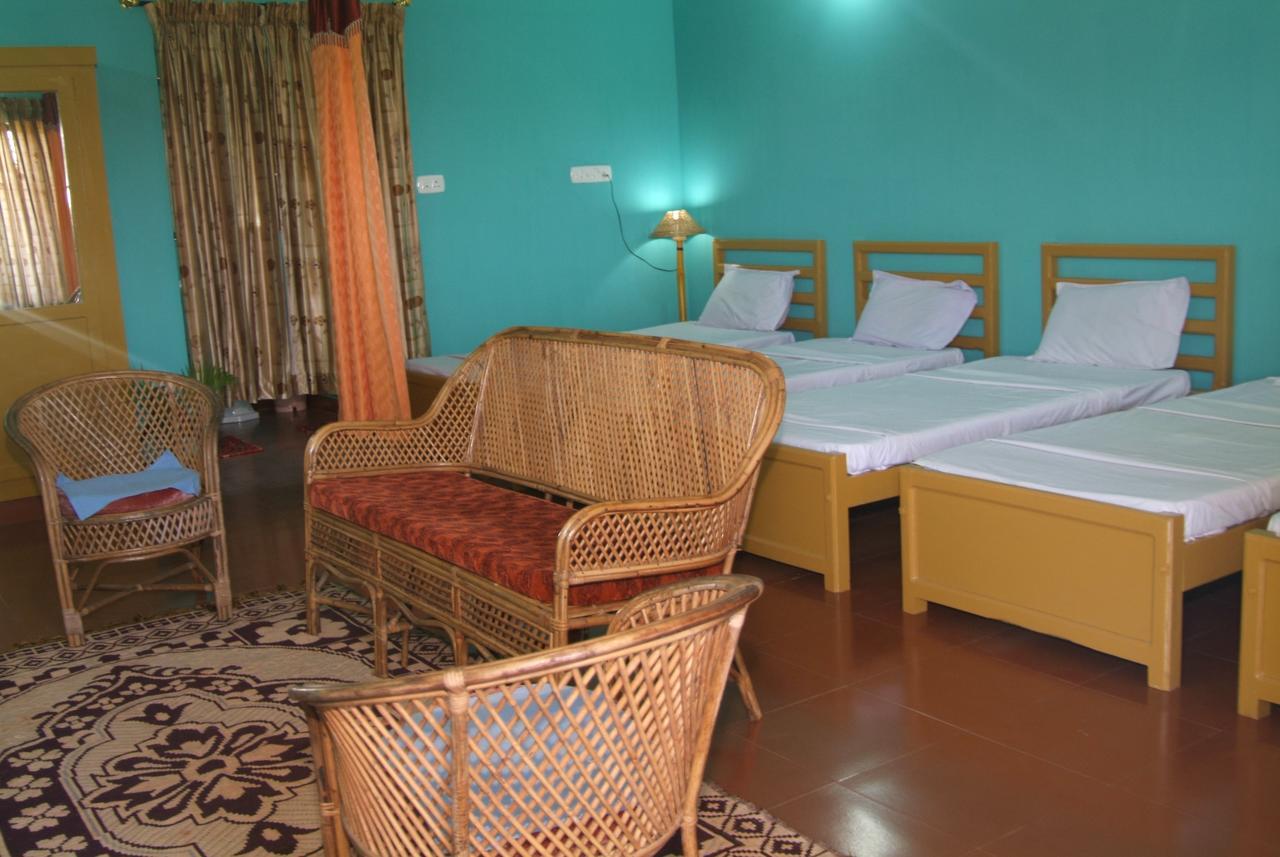 Sunbird Garden Resort Krishnagiri Quarto foto